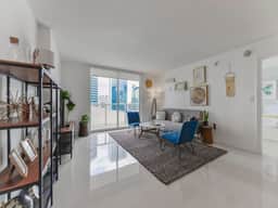 Gorgeous apartment in the heart of Brickell