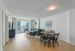 THE CLUB 4105 · OCEAN☀VIEW PENTHOUSE GYM POOL⛱JACUZZI FREE PARKING - Image 3