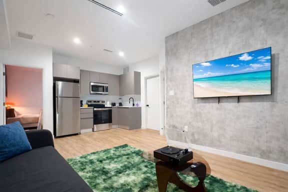 NEW Miami Getaway | Near Everything | Free Parking